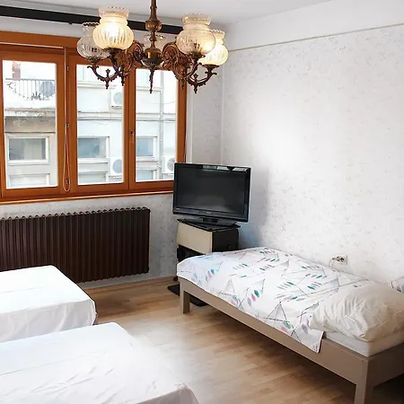 게스트하우스 “mela Rooms”-in Old Town Epicenter
